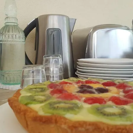 Vivere Il Mare Bed & Breakfast 4*