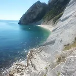 Vivere Il Mare Panzió Numana