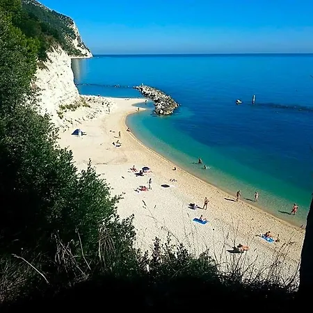 Vivere Il Mare Alojamento de Acomodação e Pequeno-almoço Numana
