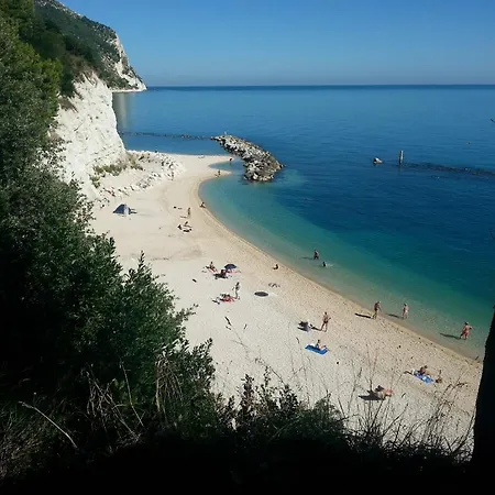 Vivere Il Mare Bed and Breakfast