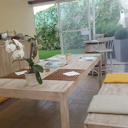 Alojamento de Acomodação e Pequeno-almoço Vivere Il Mare Numana